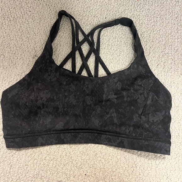 Lululemon Free to Be Serene Sports Bra - Picture 1 of 2